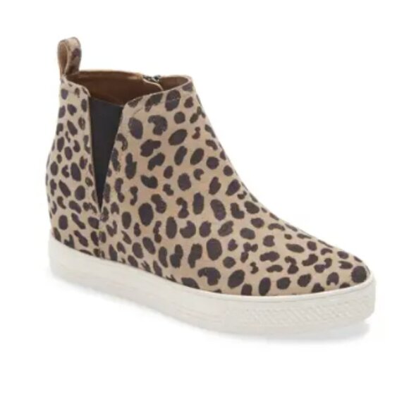 Caslon (Nordstrom) || "Aidy" Water Resistant Wedge Sneaker - Picture 1 of 8